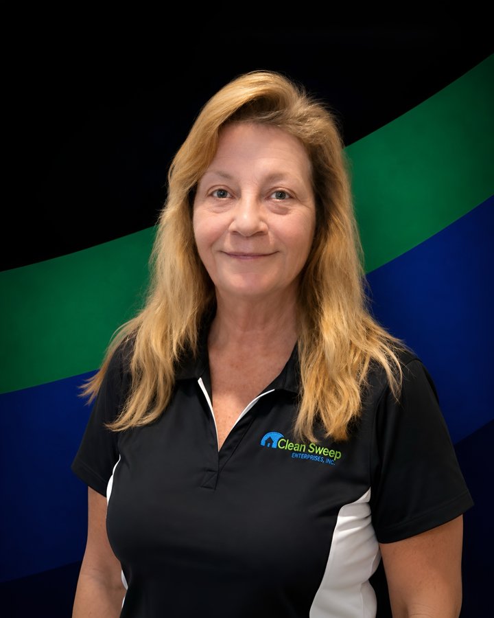 Lynn Sneeringer